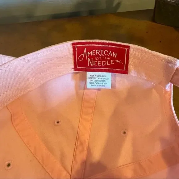 Pebble Beach Cynthia Sealion Pink Adjustable Golf Cap - Picture 3 of 4